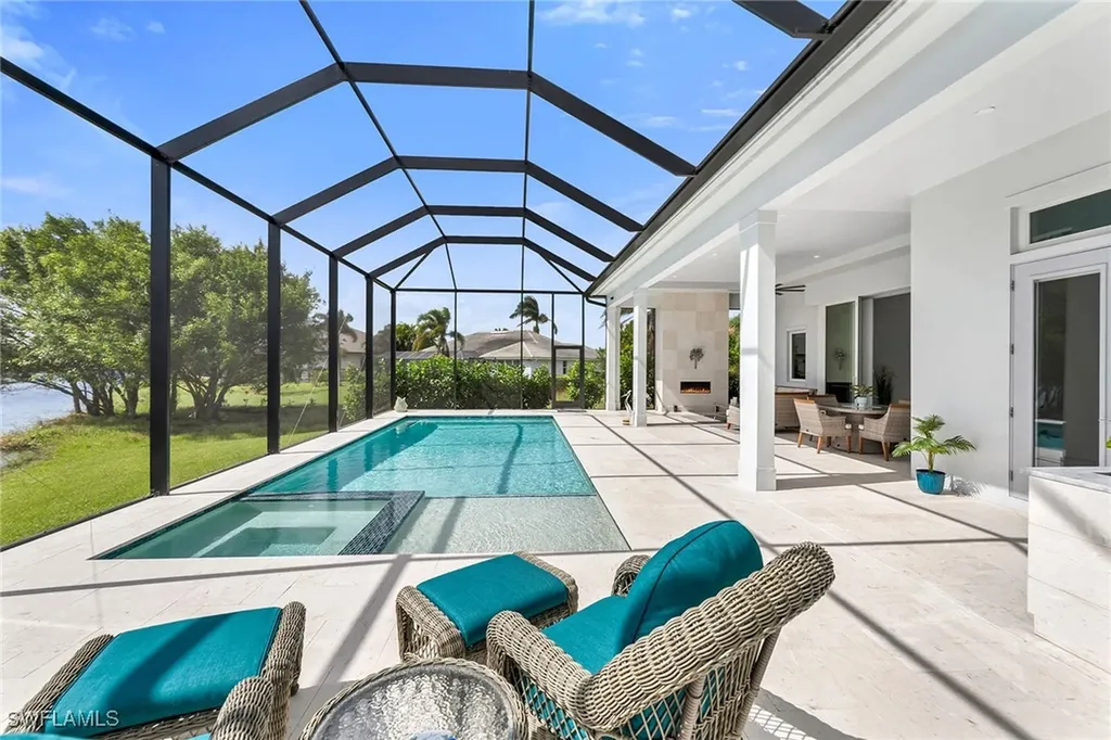 18601 Candletree Court Naples FL 34114
