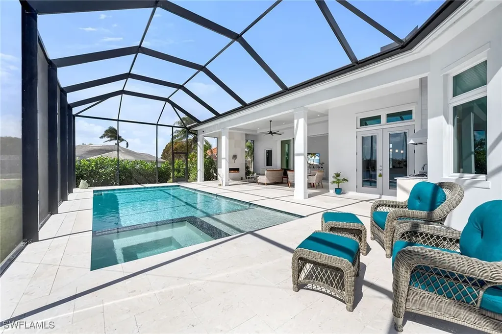 18601 Candletree Court Naples FL 34114