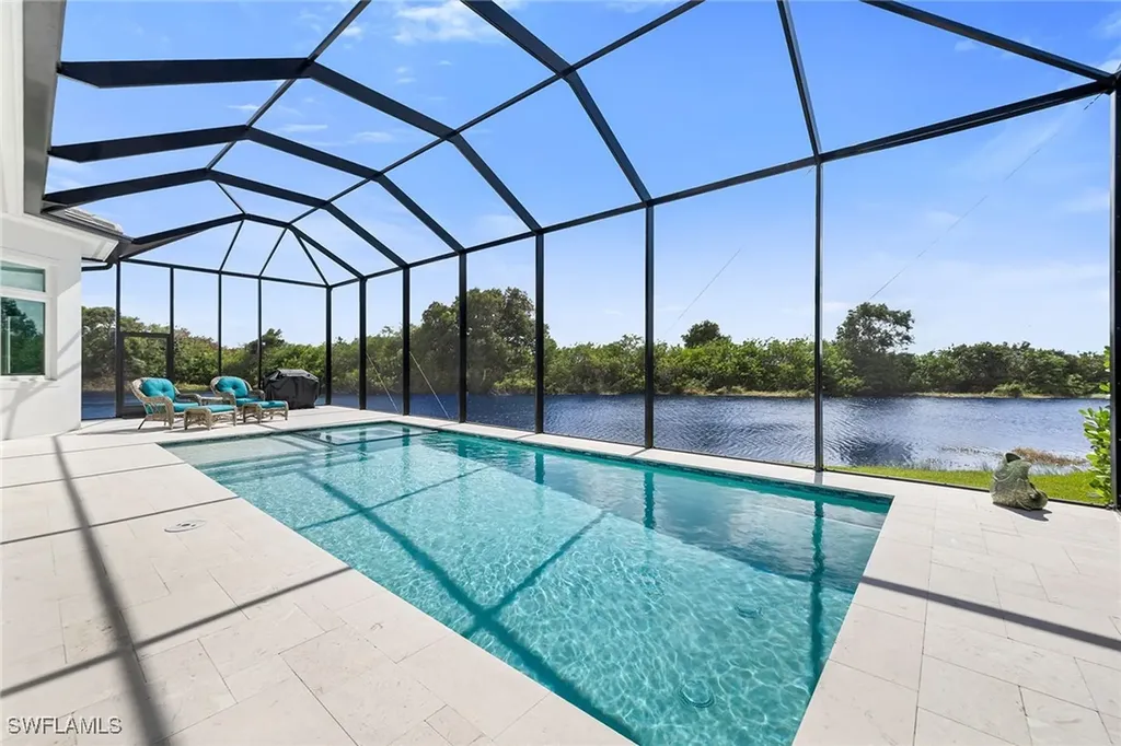 18601 Candletree Court Naples FL 34114