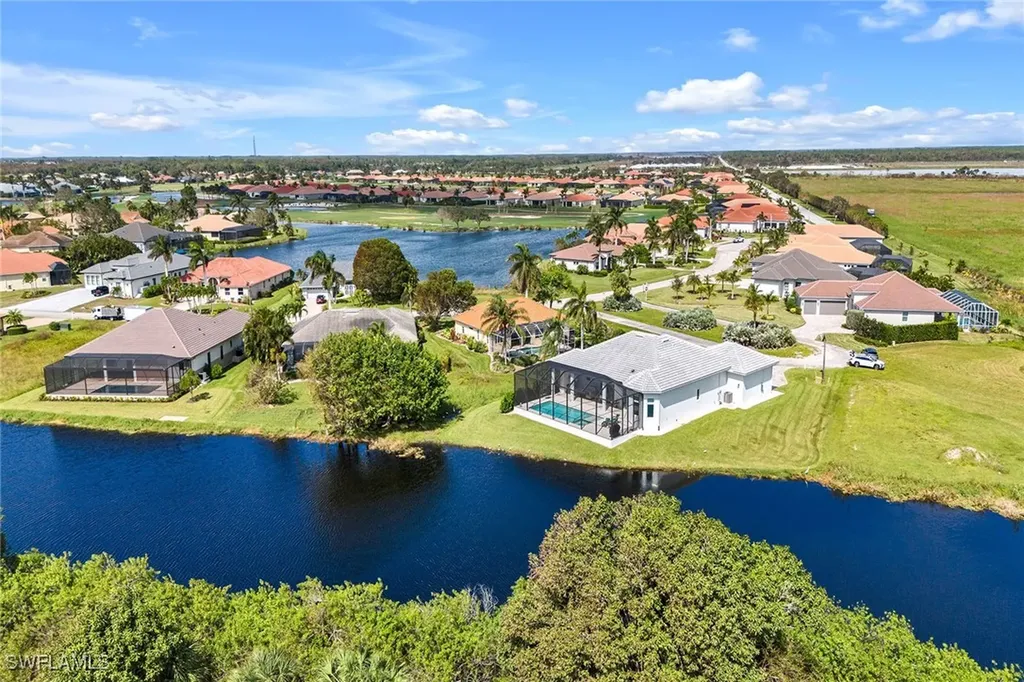 18601 Candletree Court Naples FL 34114