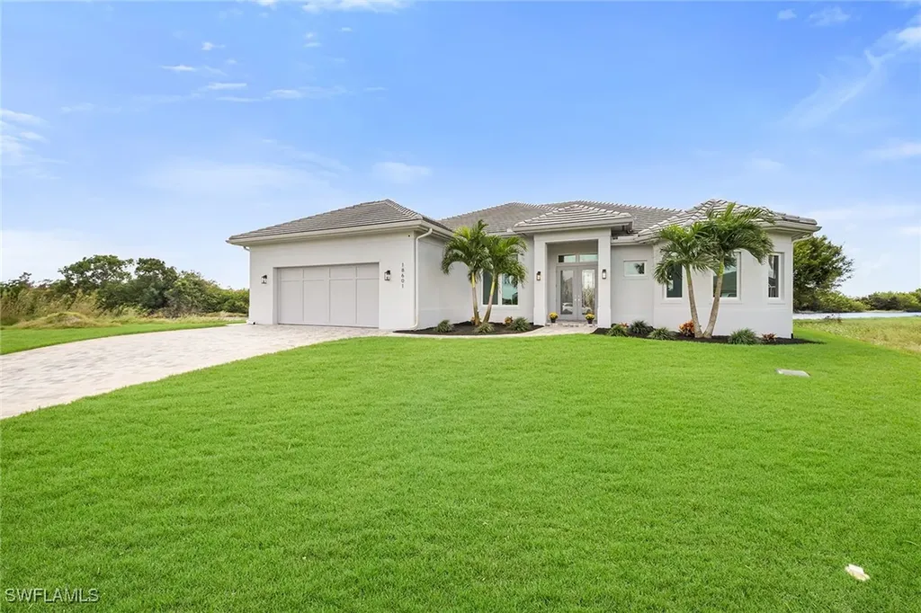 18601 Candletree Court Naples FL 34114