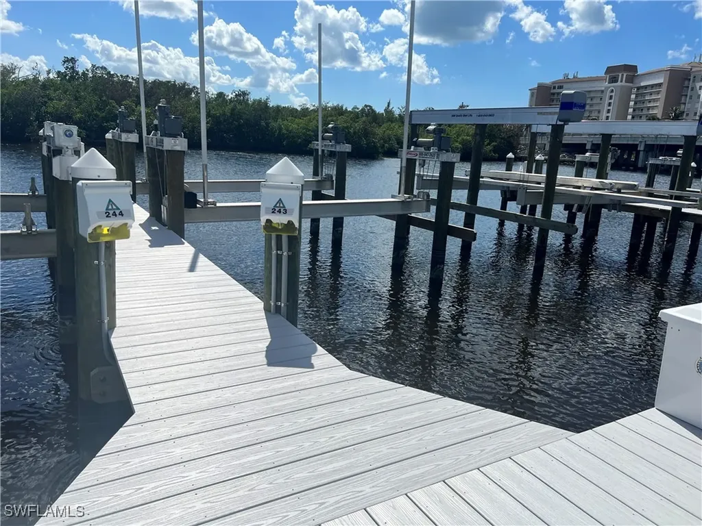 243D Wiggins Bay Drive Naples FL 34110