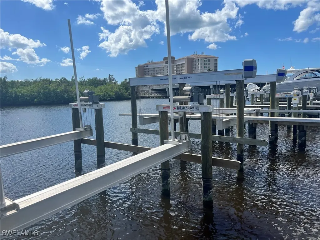 243D Wiggins Bay Drive Naples FL 34110