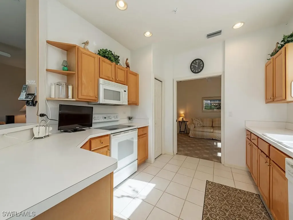 8245 Danbury Boulevard Naples FL 34120