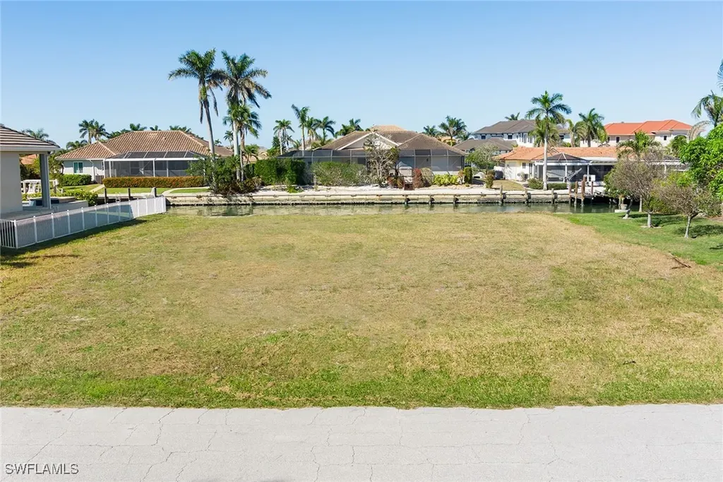 1748 Wavecrest Court Marco Island FL 34145