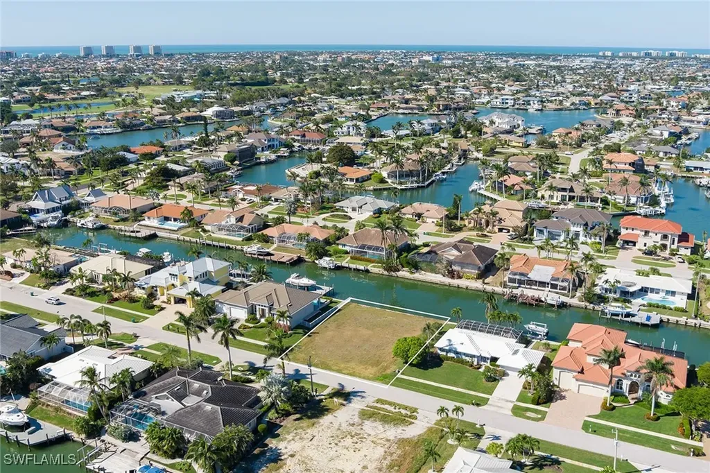 1748 Wavecrest Court Marco Island FL 34145