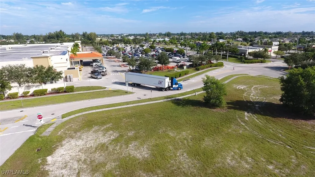 2606 SW 8th Place Cape Coral FL 33914