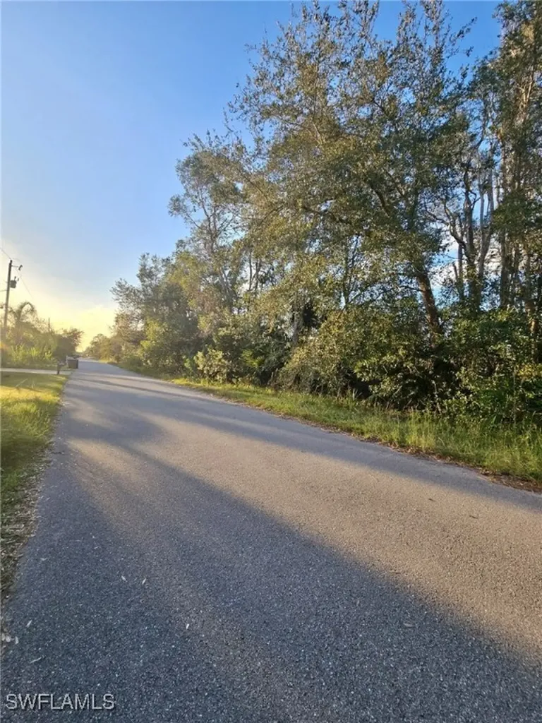 3402 39th Street SW Lehigh Acres FL 33976