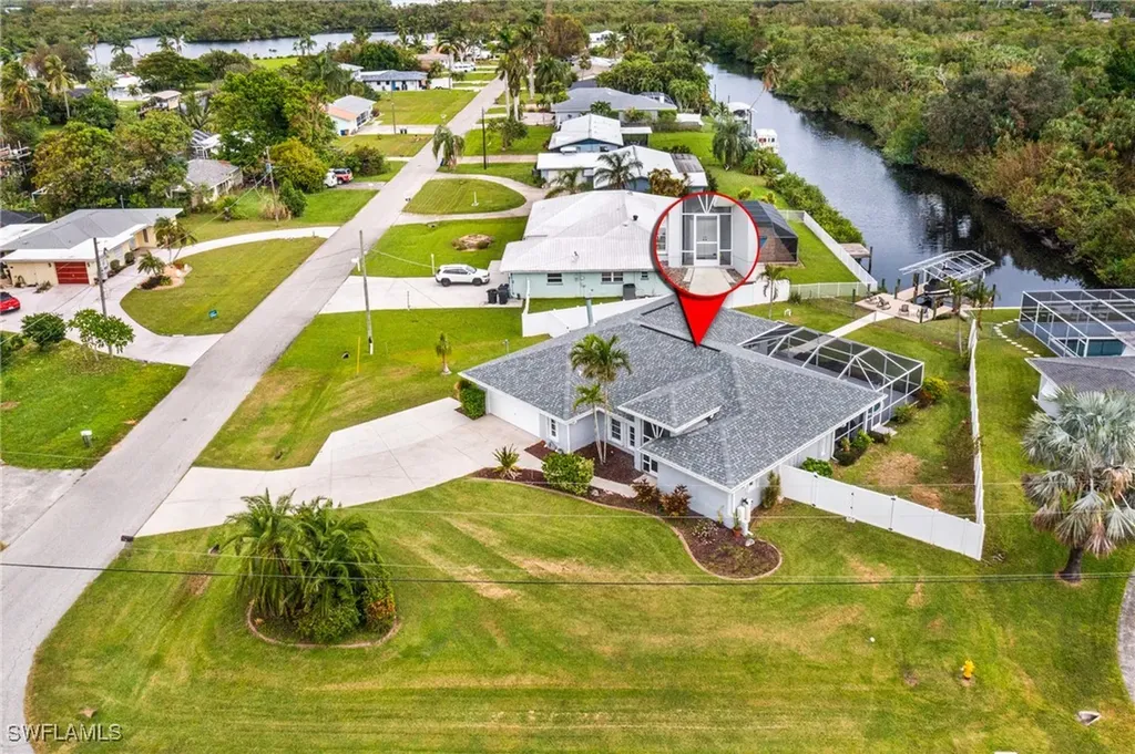 300 Morse Plaza Fort Myers FL 33905