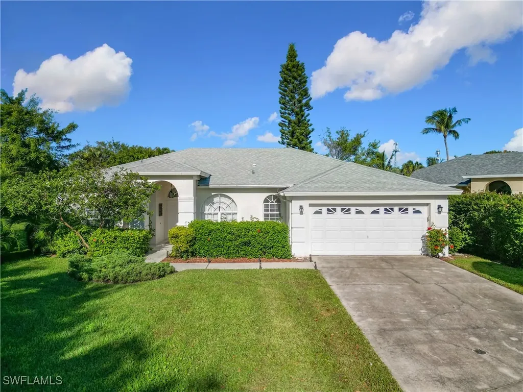 4991 Brixton Court Naples FL 34104