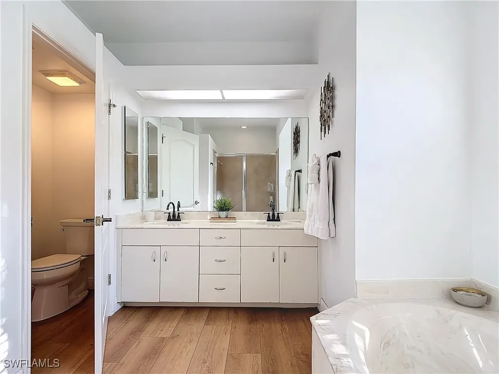 4991 Brixton Court Naples FL 34104