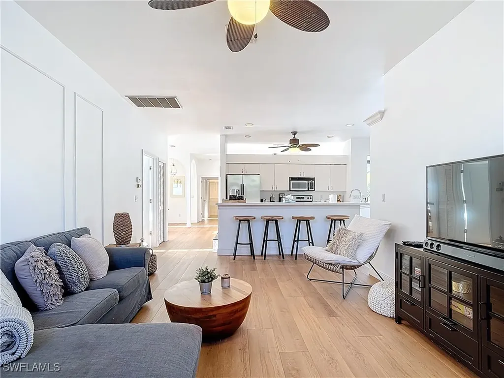 4991 Brixton Court Naples FL 34104