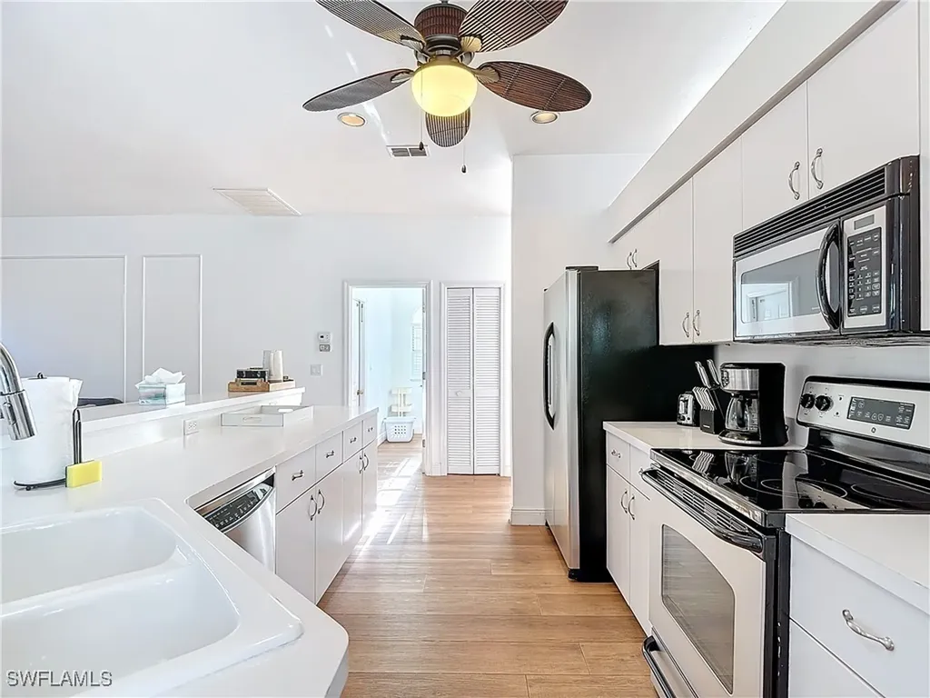 4991 Brixton Court Naples FL 34104