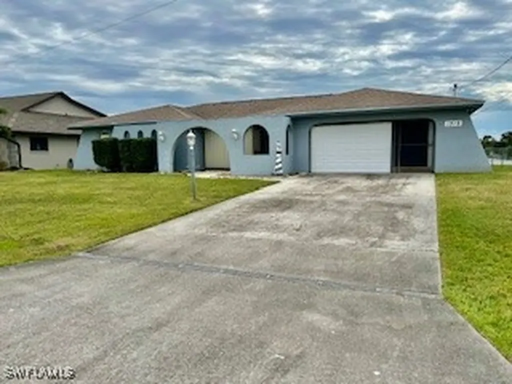 1812 SE 2nd Terrace Cape Coral FL 33990