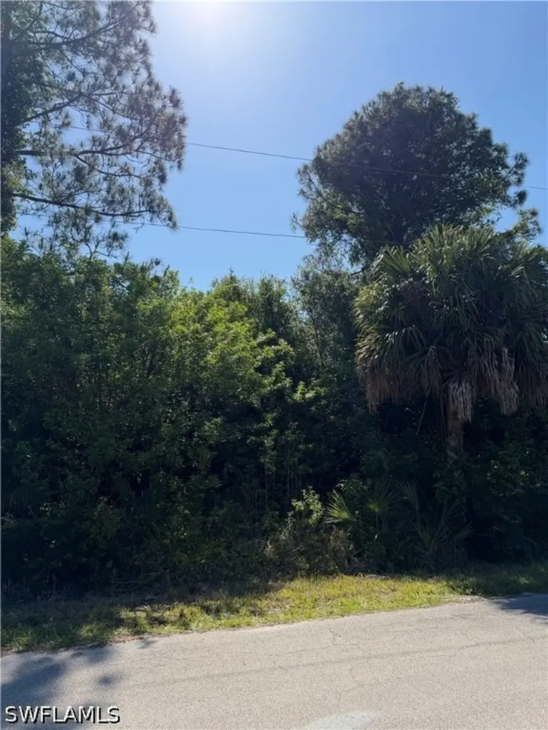904 Sheldon Avenue Lehigh Acres FL 33936