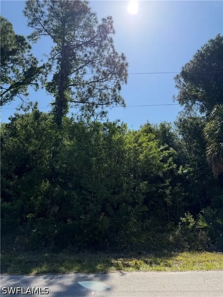 904 Sheldon Avenue Lehigh Acres FL 33936