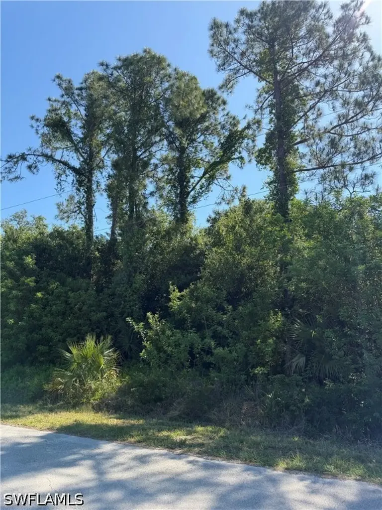 904 Sheldon Avenue Lehigh Acres FL 33936
