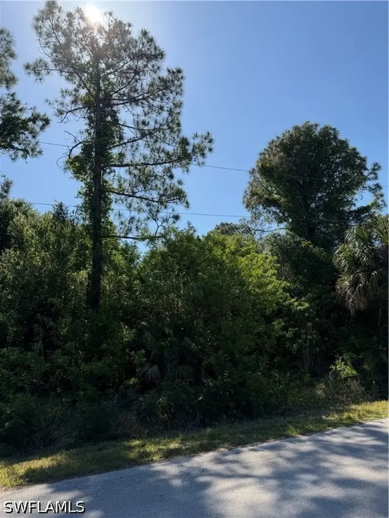 904 Sheldon Avenue Lehigh Acres FL 33936