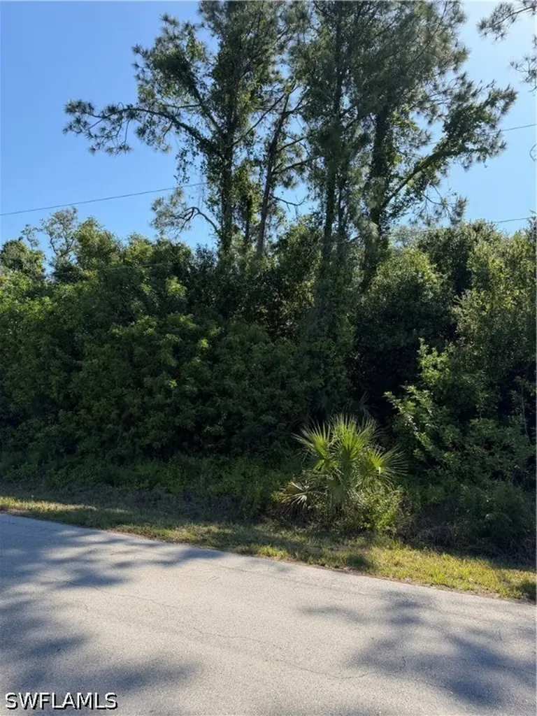 904 Sheldon Avenue Lehigh Acres FL 33936