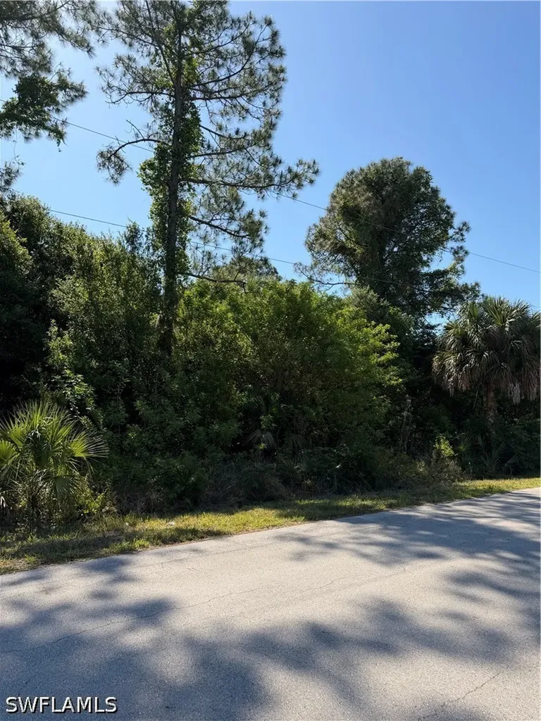 904 Sheldon Avenue Lehigh Acres FL 33936