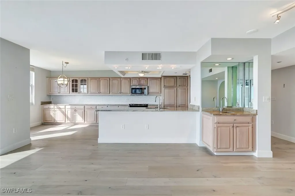 6101 Pelican Bay Boulevard Naples FL 34108