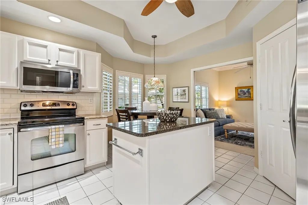 2852 Aintree Lane Naples FL 34112