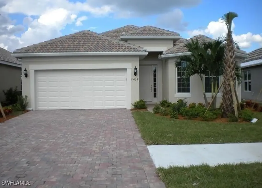 8638 Veronawalk Circle Naples FL 34114