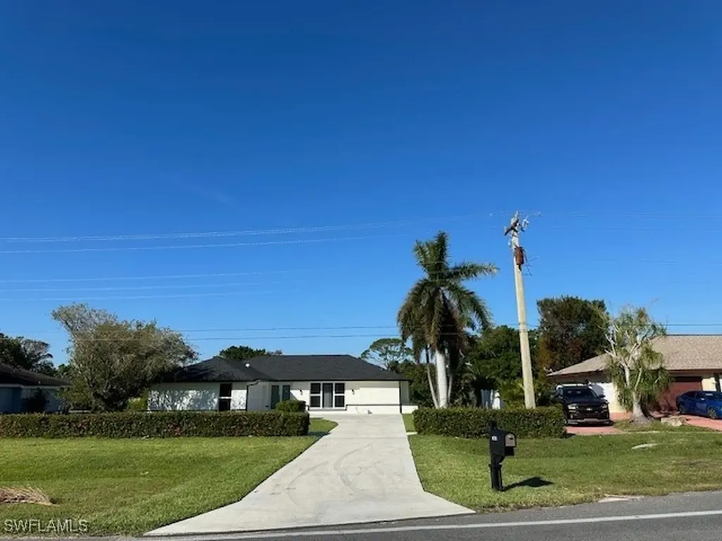 4291 Orange Grove Boulevard North Fort Myers FL 33903