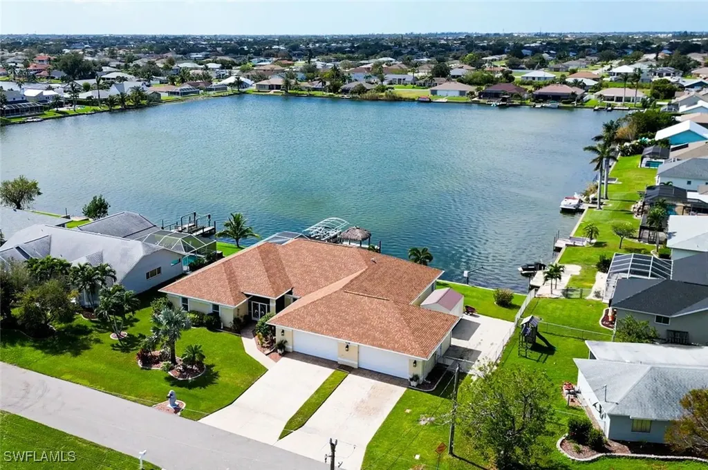 10 SE 10th Avenue Cape Coral FL 33990