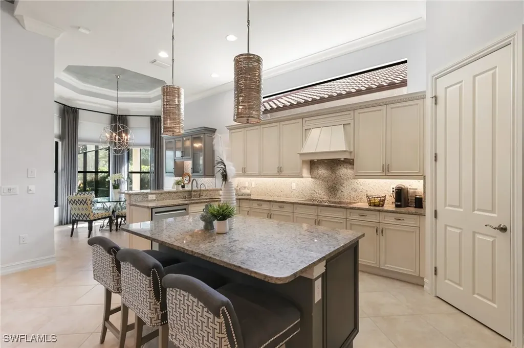 7529 Lantana Circle Naples FL 34119