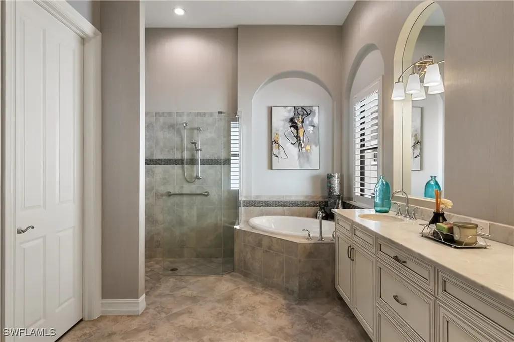 7529 Lantana Circle Naples FL 34119