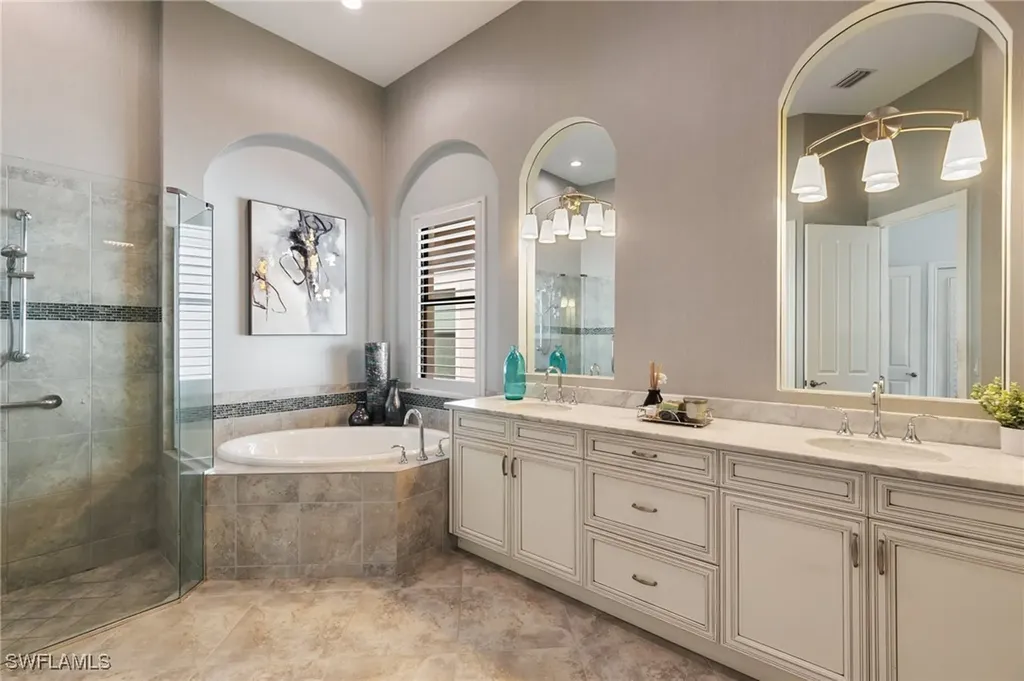 7529 Lantana Circle Naples FL 34119