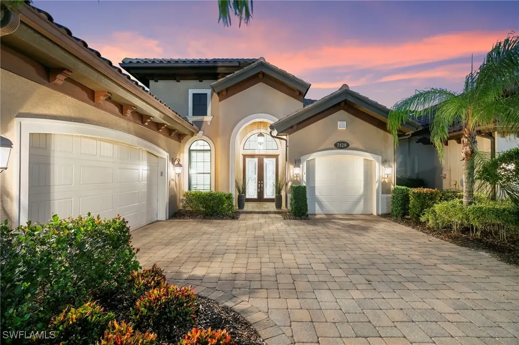 7529 Lantana Circle Naples FL 34119