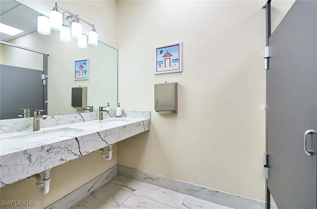 3411 Tamiami Trail N Naples FL 34103