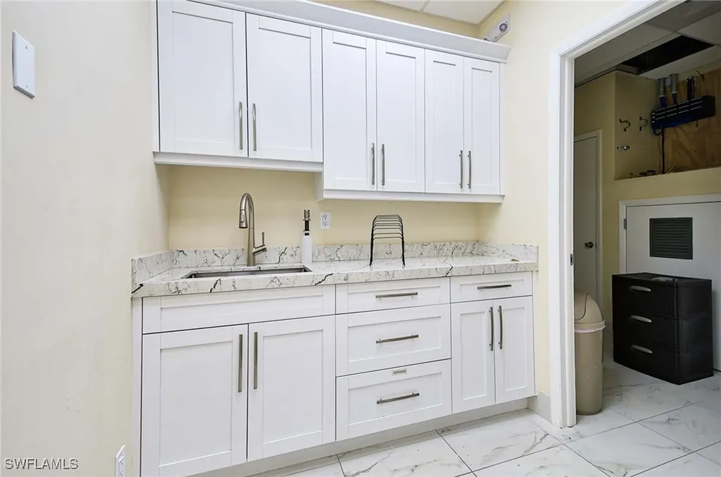 3411 Tamiami Trail N Naples FL 34103