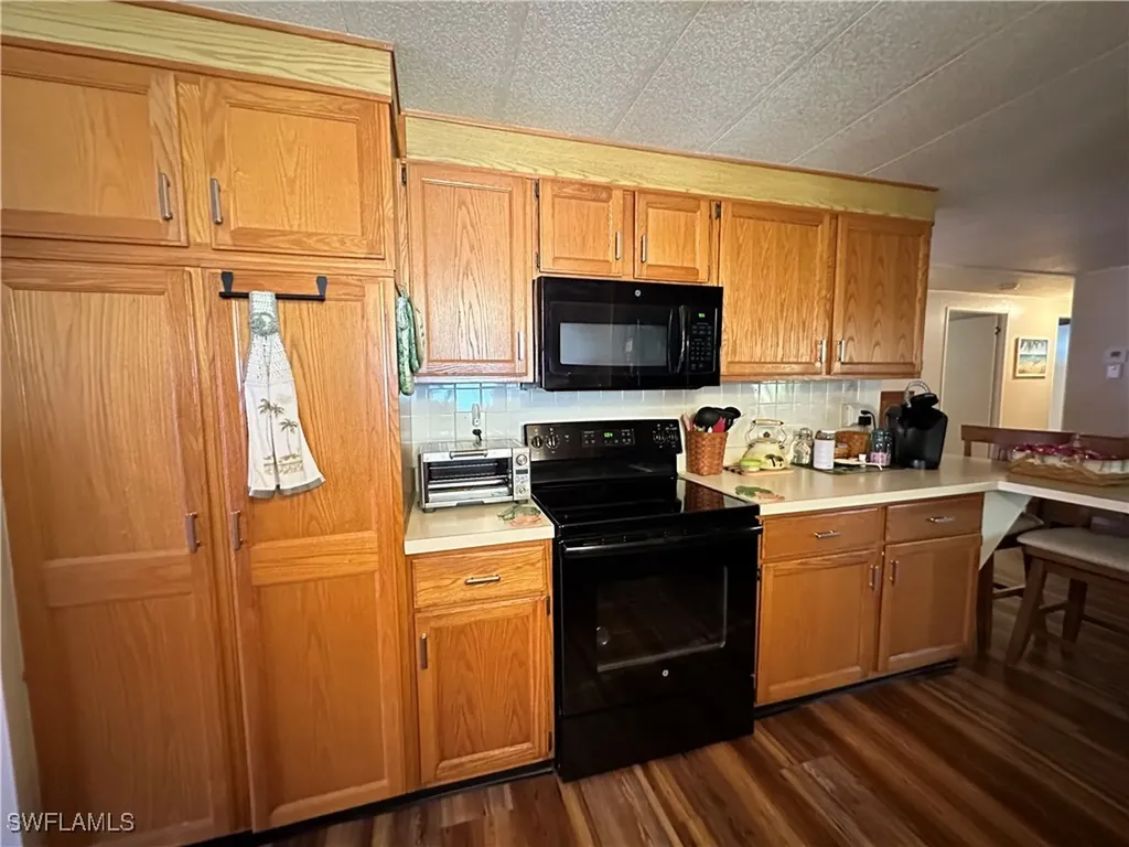 209 Harvest Lane North Fort Myers FL 33917