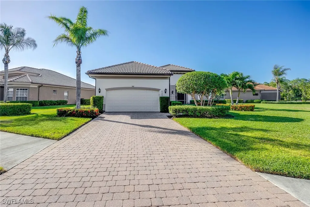 6145 Dogleg Drive Naples FL 34113