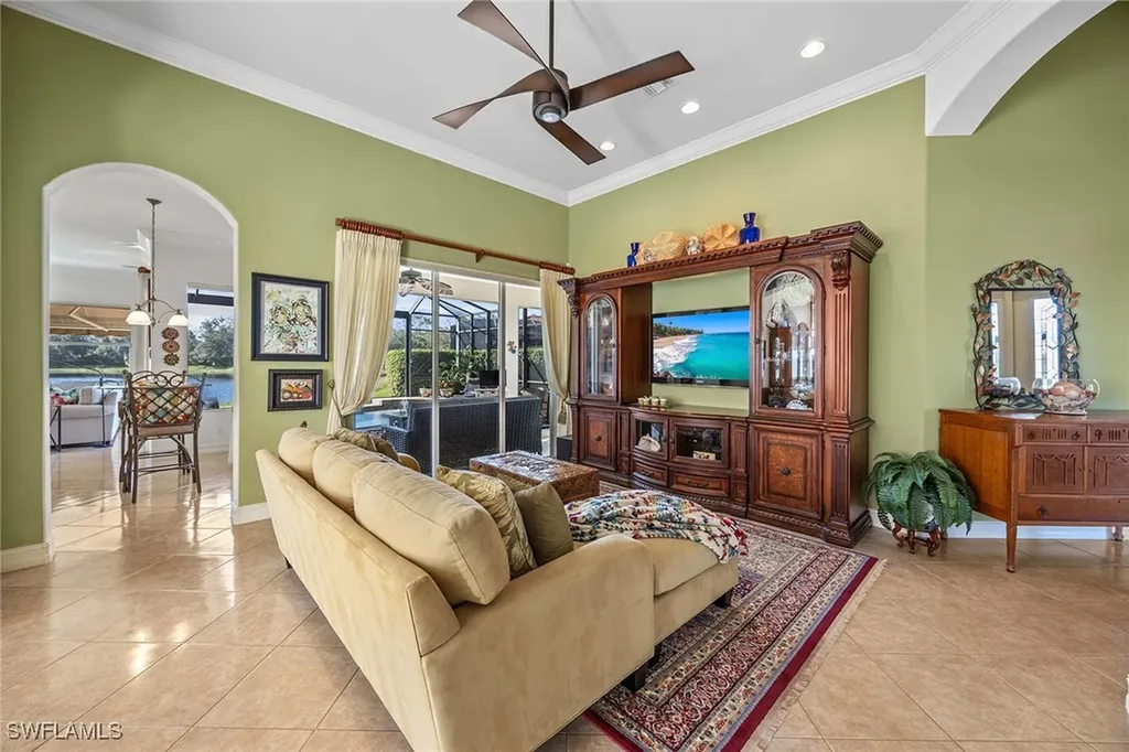 6145 Dogleg Drive Naples FL 34113