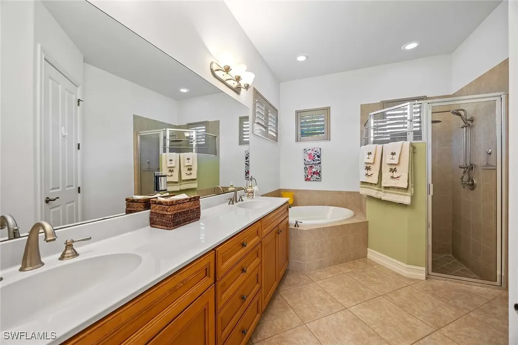 6145 Dogleg Drive Naples FL 34113