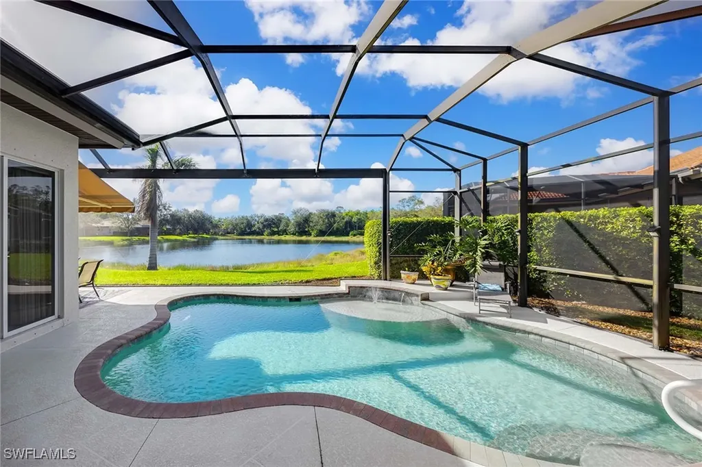 6145 Dogleg Drive Naples FL 34113