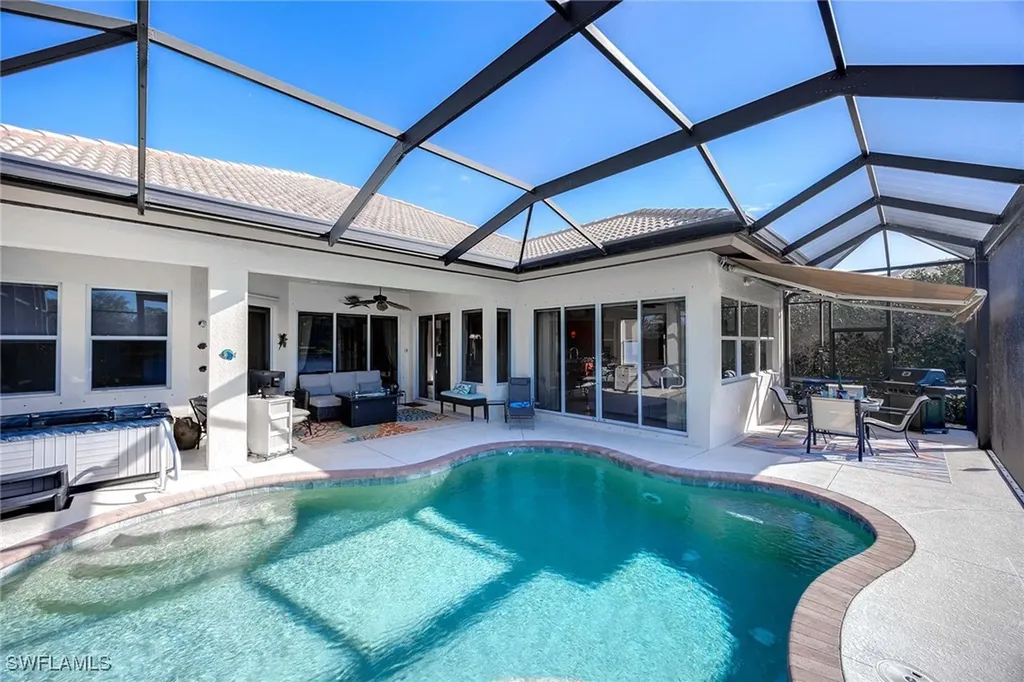 6145 Dogleg Drive Naples FL 34113