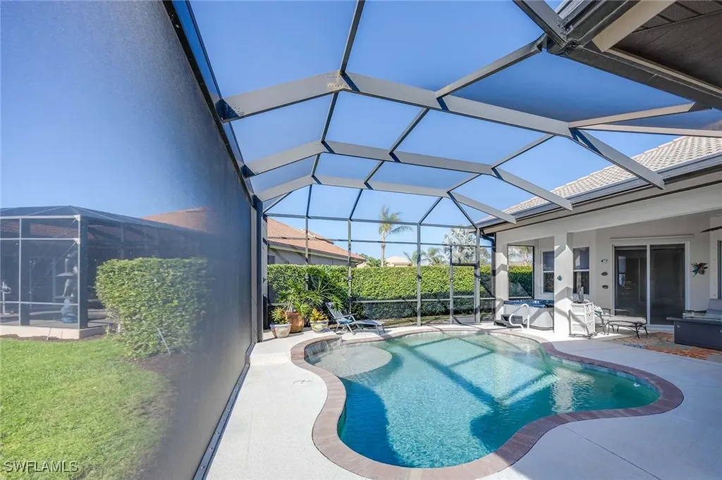 6145 Dogleg Drive Naples FL 34113