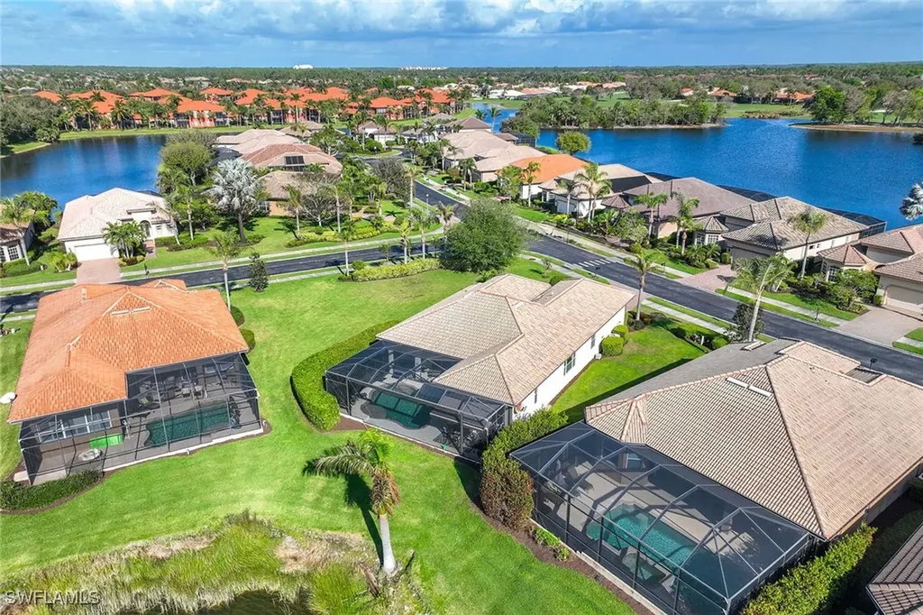 6145 Dogleg Drive Naples FL 34113