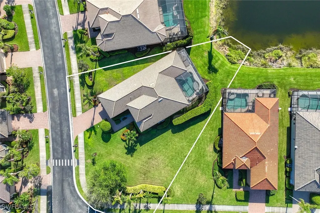 6145 Dogleg Drive Naples FL 34113