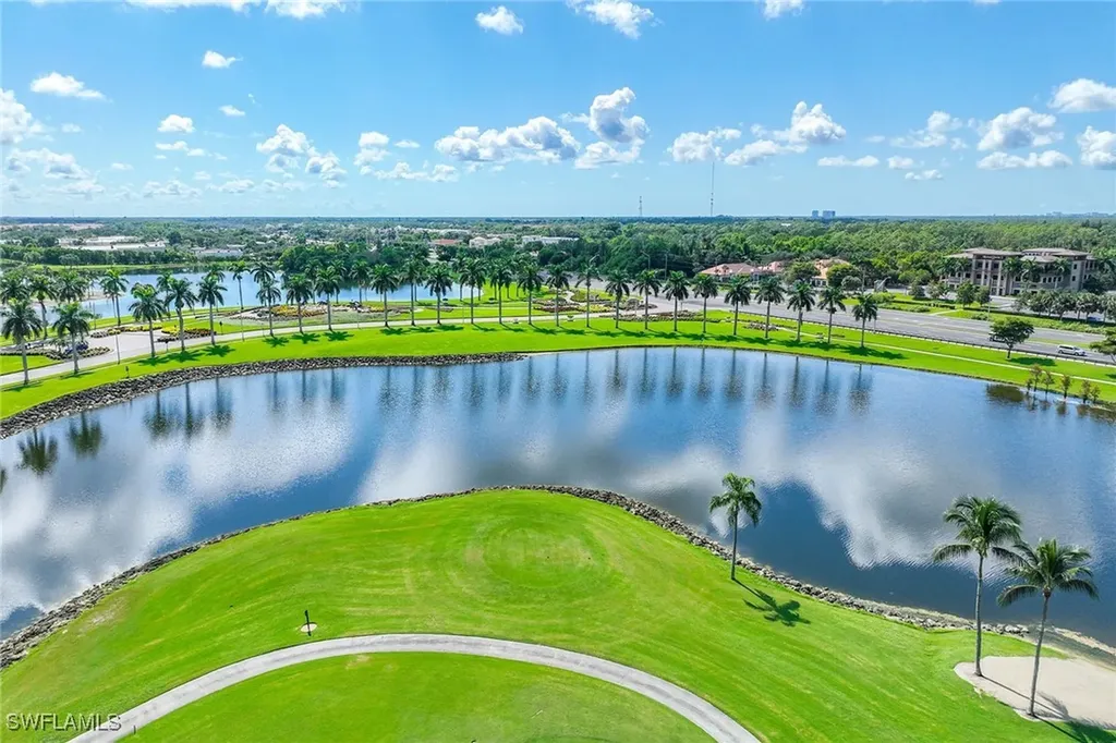 6145 Dogleg Drive Naples FL 34113