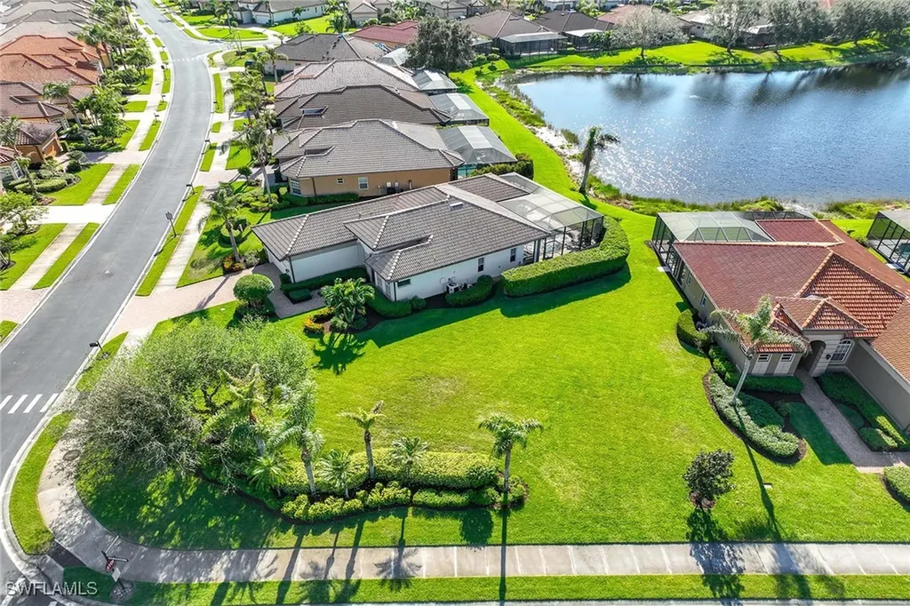 6145 Dogleg Drive Naples FL 34113