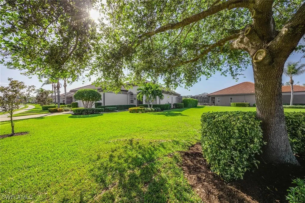 6145 Dogleg Drive Naples FL 34113