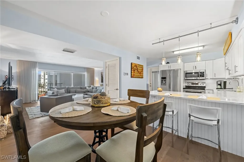 3951 Gulf Shore Boulevard N Naples FL 34103