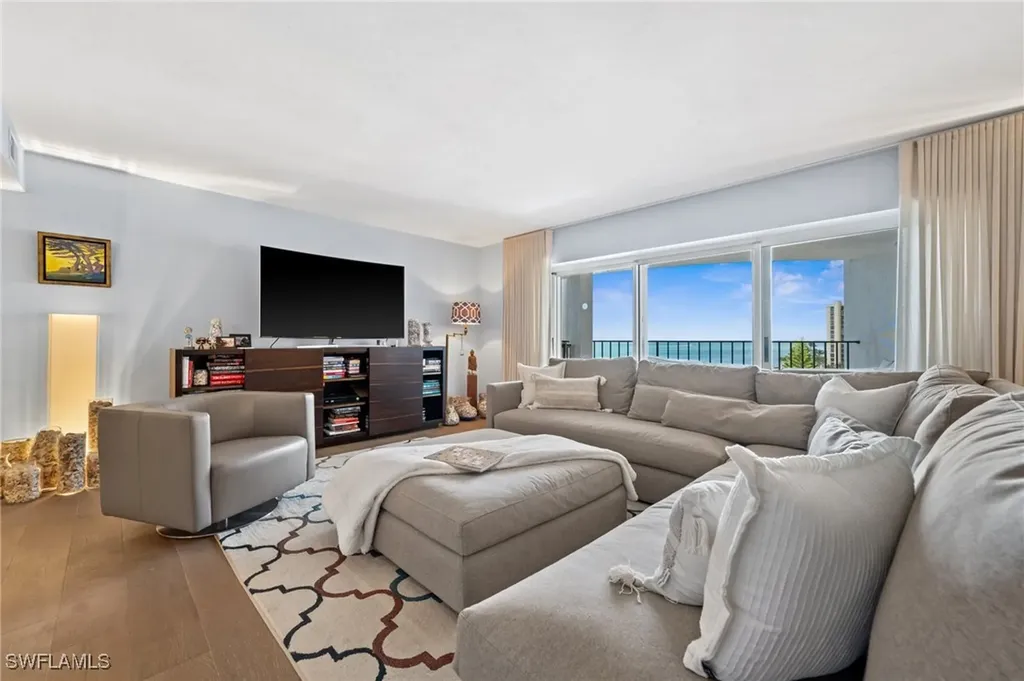 3951 Gulf Shore Boulevard N Naples FL 34103