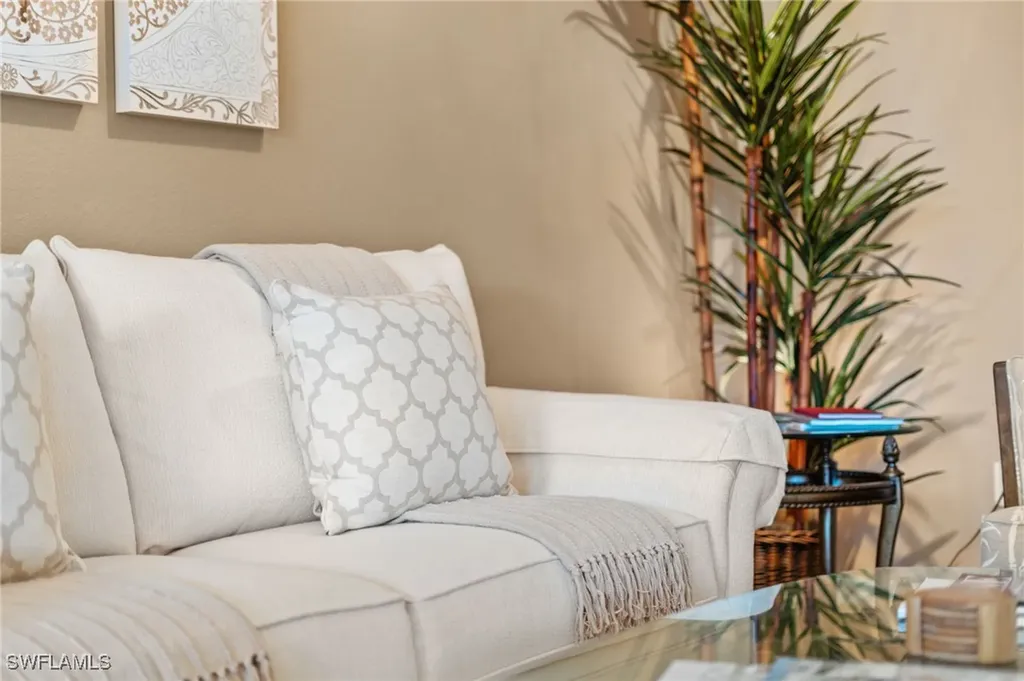 6652 Alden Woods Circle Naples FL 34113